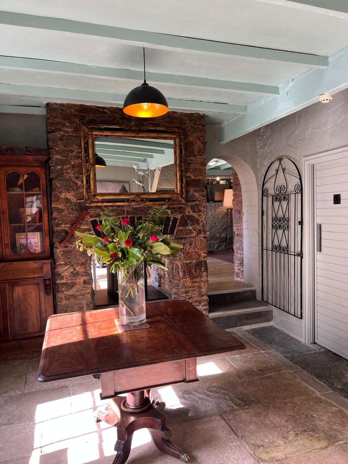 Smugglers Hotel Brixham Kültér fotó